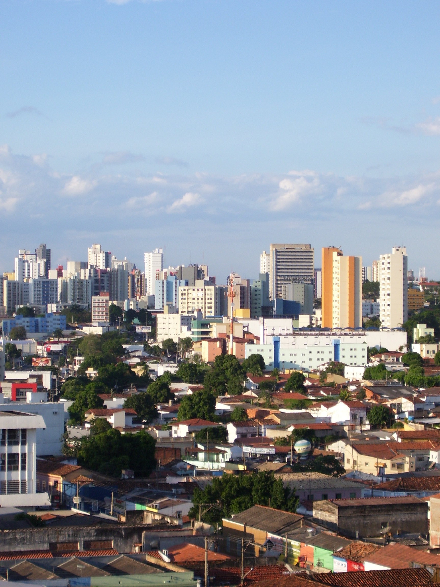 Imagem de referência de Cuiabá, descrito nos dados abertos como município brasileiro e a capital do estado brasileiro de Mato Grosso