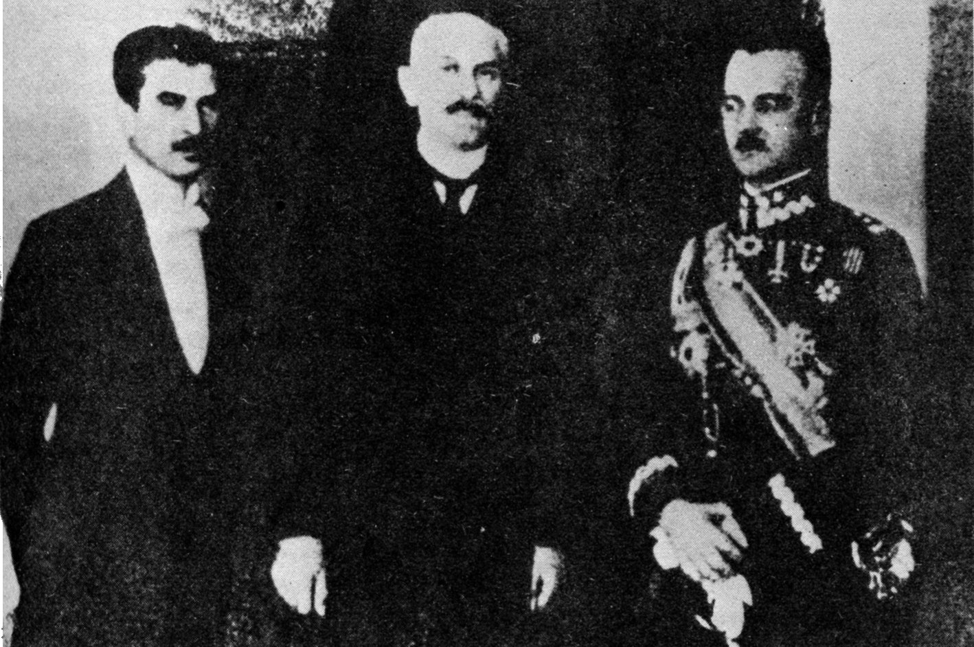 Imagem de referência relacionada a Maciej Zieliński, item descrito como político polaco