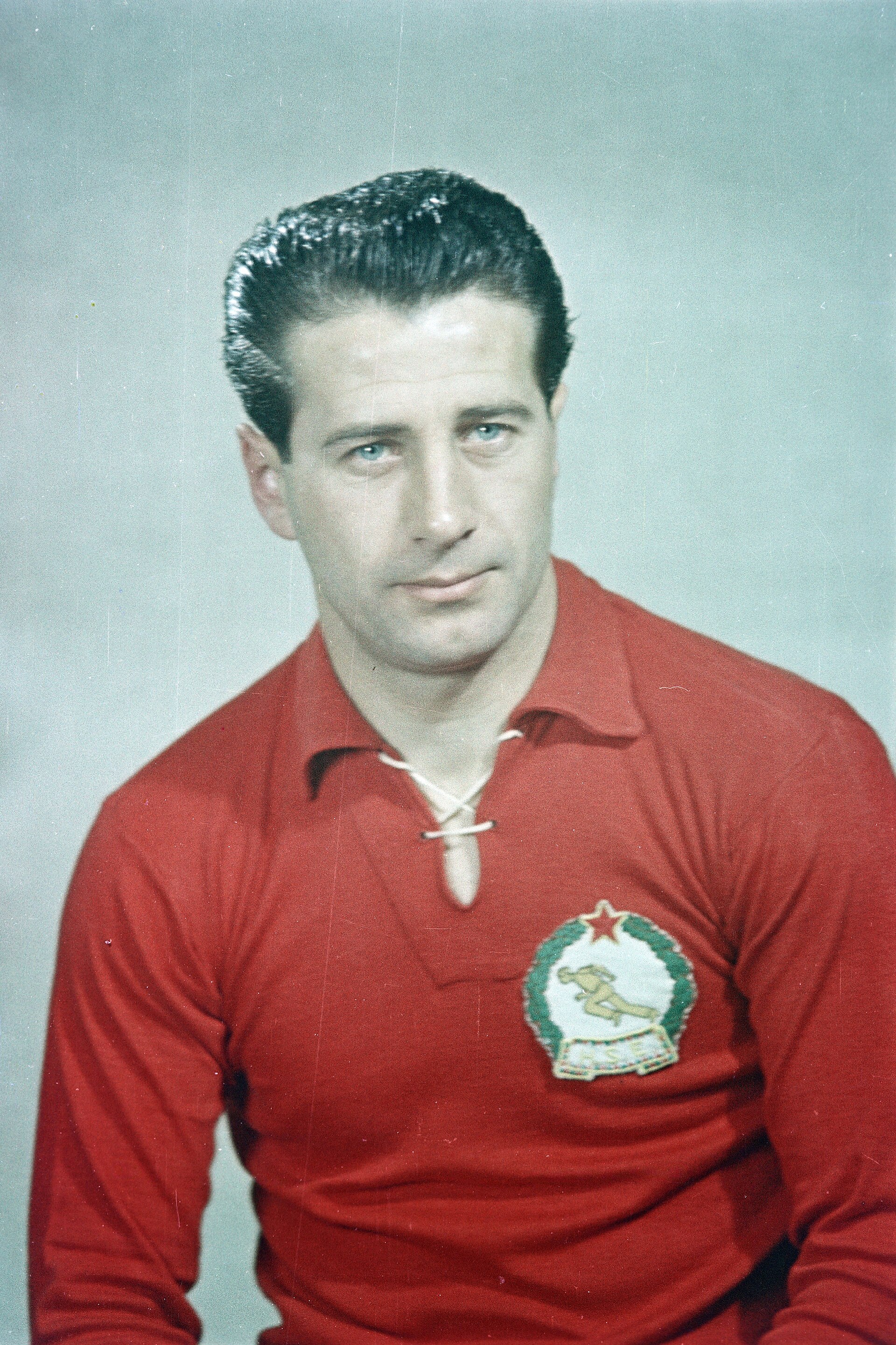 Imagem de referência relacionada a József Bozsik, item descrito como futebolista Húngaro (1925–1978)