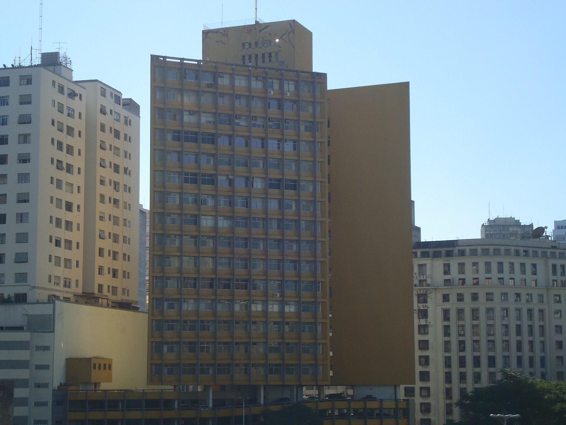 Imagem de referência de Edifício Joelma, descrito nos dados abertos como prédio Paulistano anteriormente conhecido como Edifício Joelma