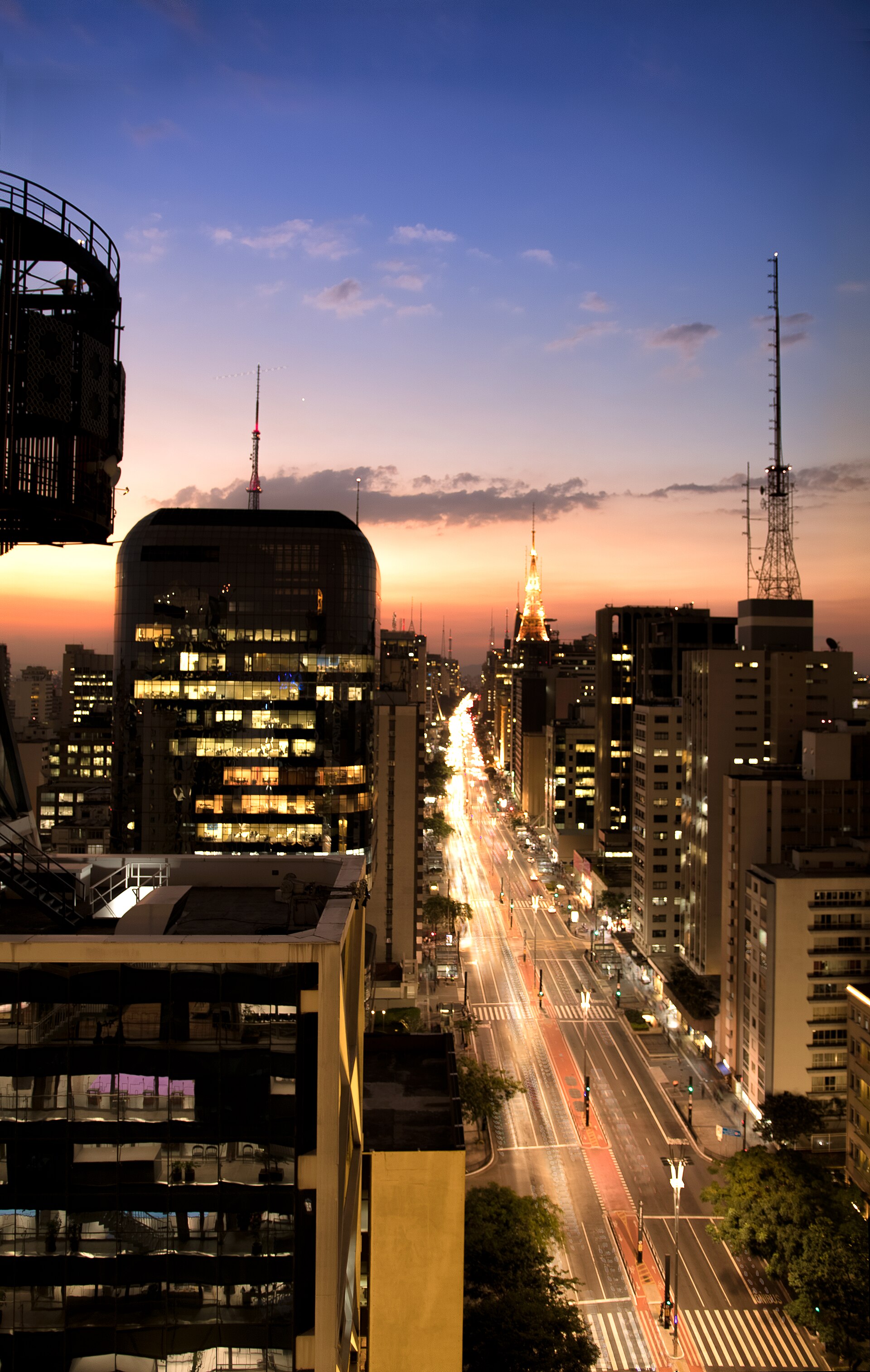 Imagem de referência de Avenida Paulista, descrito nos dados abertos como avenida em São Paulo