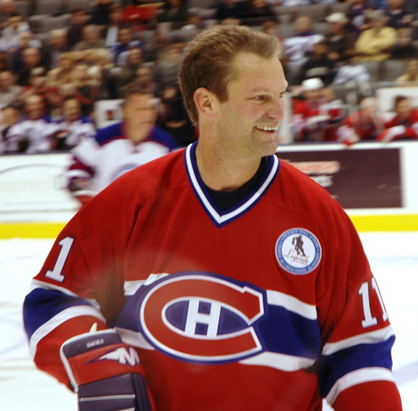 Imagem de referência de Kirk Muller, descrito nos dados abertos como jogador de hóquei no gelo canadense