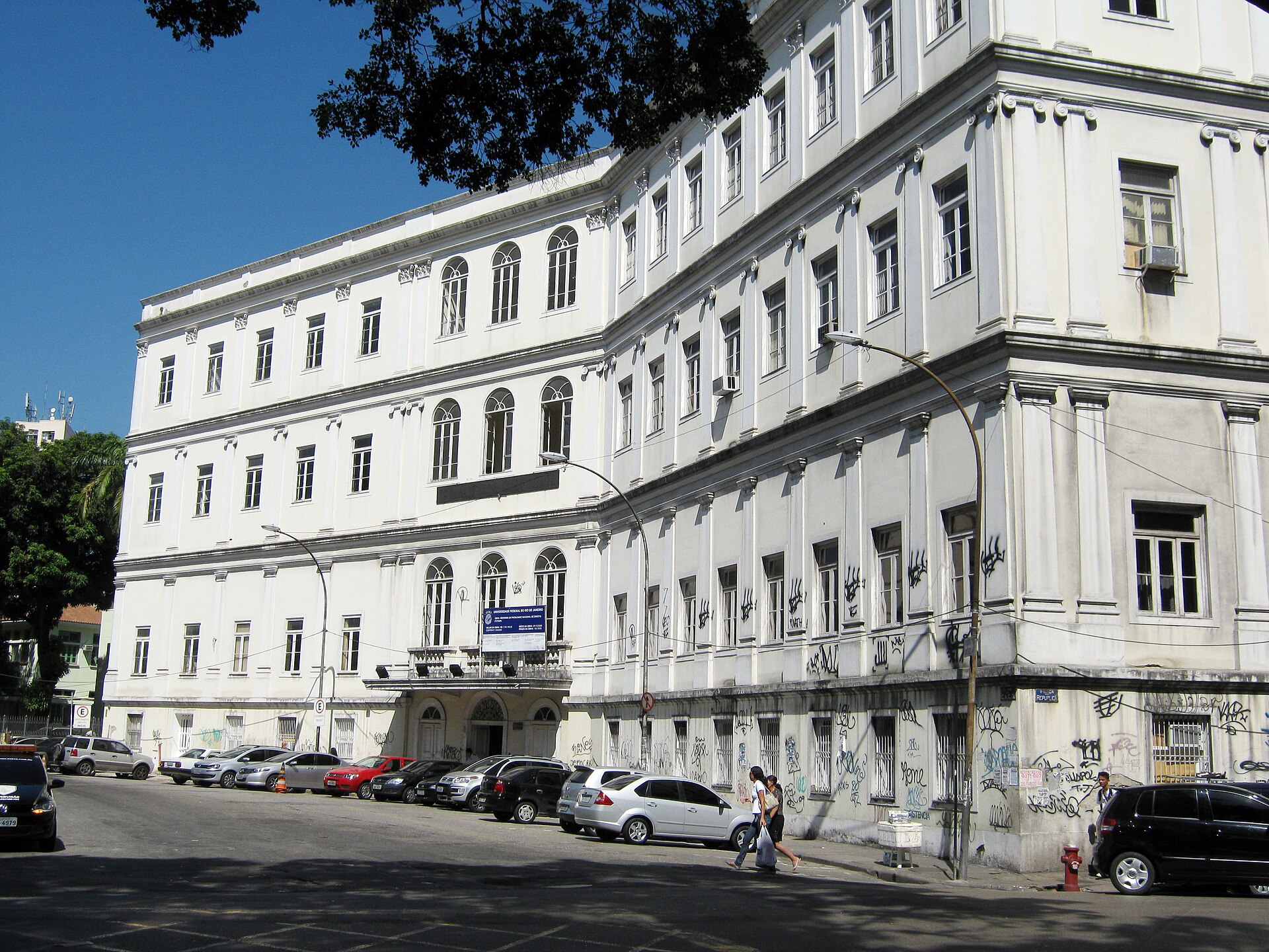 Imagem de referência de Faculdade de Direito da Universidade Federal do Rio de Janeiro, descrito nos dados abertos como unidade da Universidade Federal do Rio de Janeiro