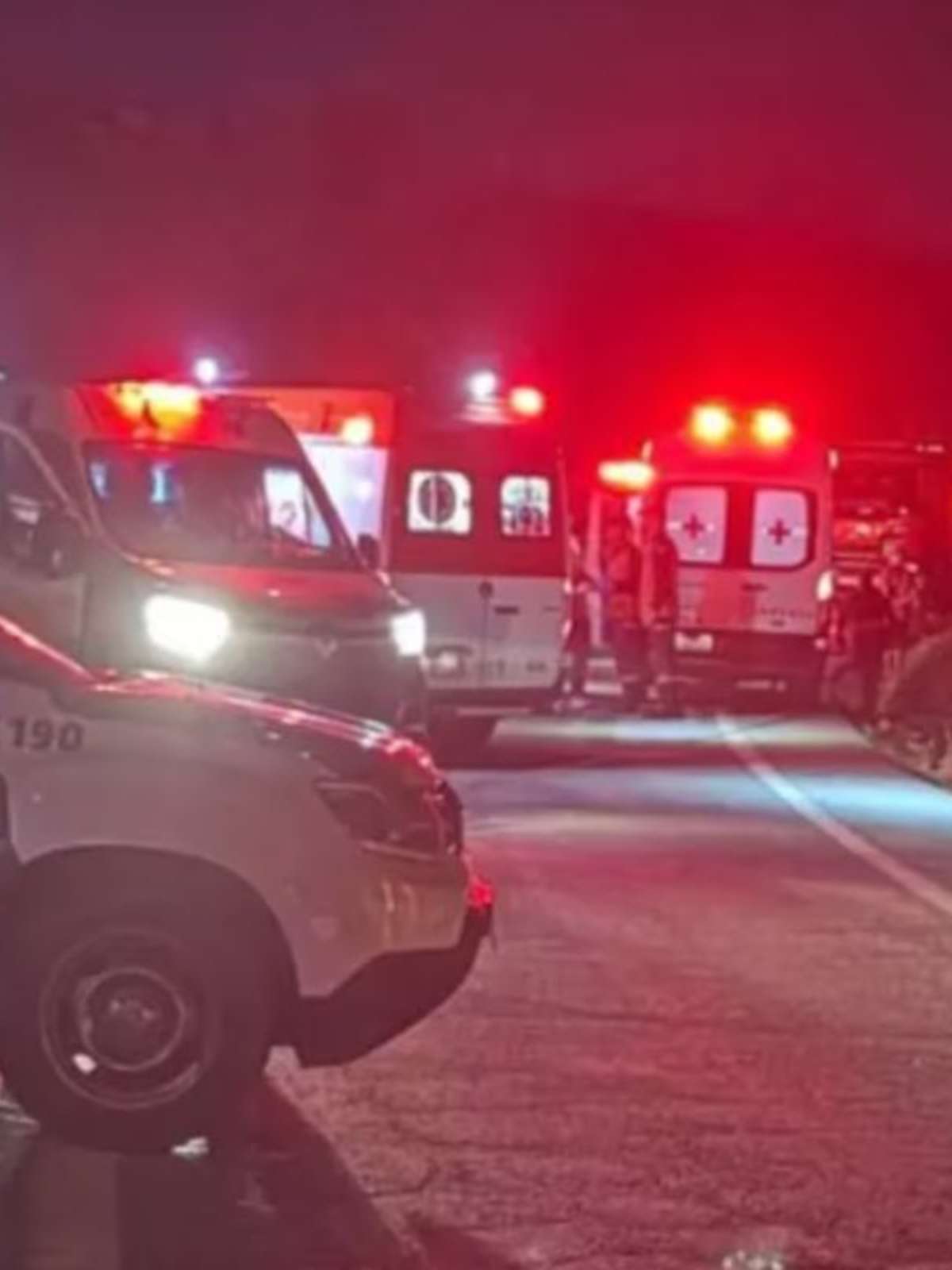 Acidente com ônibus deixa 3 mortos e 44 feridos em rodovia no Espírito Santo