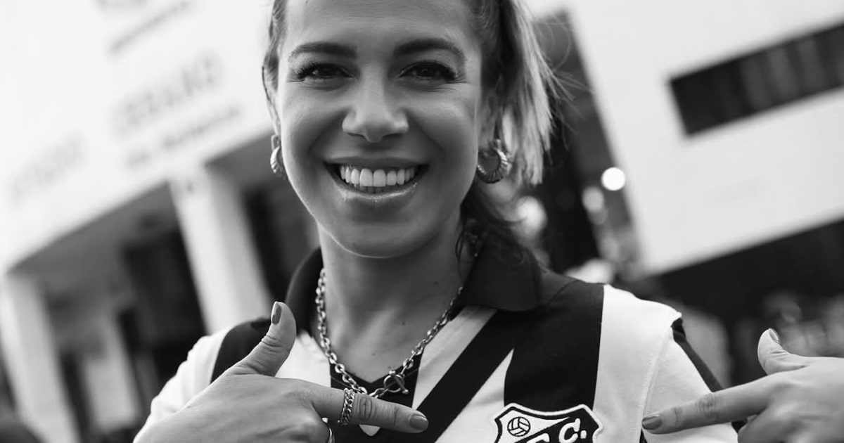 Santos anuncia morte de simbólica torcedora aos 39 anos após luta contra o câncer de colo de útero