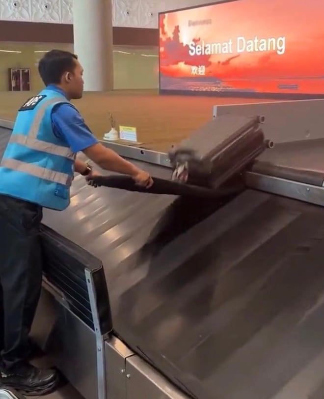 Vídeo viral mostra como funcionários do aeroporto de Bali manuseiam bagagens dos passageiros