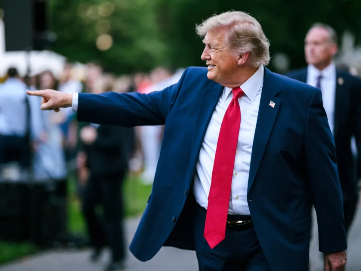 Trump diz que EUA e Cuba devem chegar a acordo e descarta ação militar