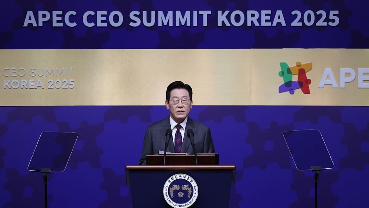 Presidente sul-coreano pede congelamento do programa nuclear da Coreia do Norte