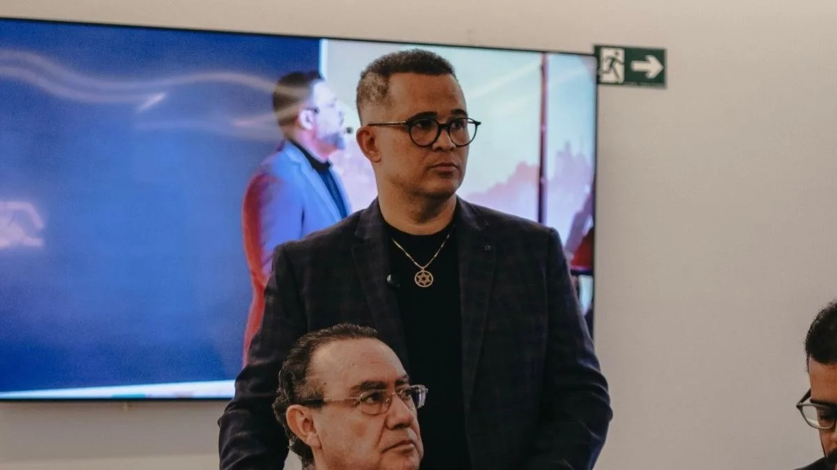 Campanha de Cury cancela presença em debate por velório de Bruno Avelar