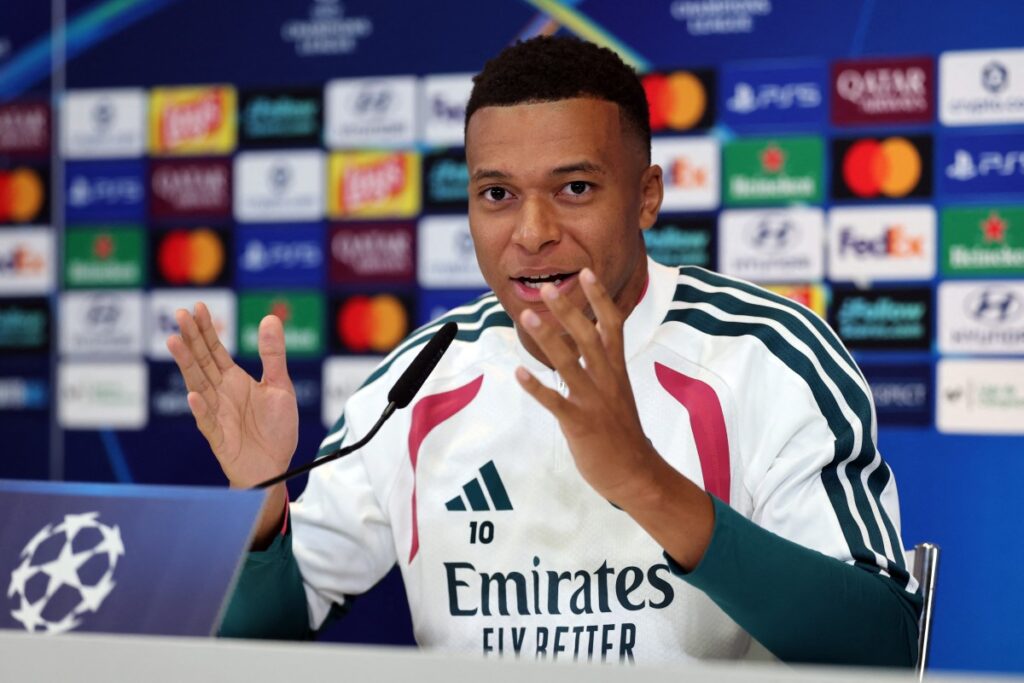 Mbappe explica a posição sobre a camisa de Ceuta após críticas