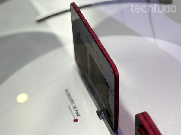 iPhone Duo, Galaxy Z Fold8 e mais: por que o celular passaporte virou moda?