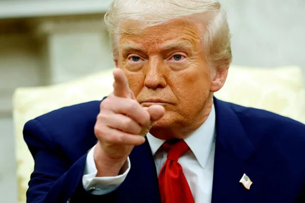 Trump diz que suspeitos planejavam “grandes danos” à base militar britânica