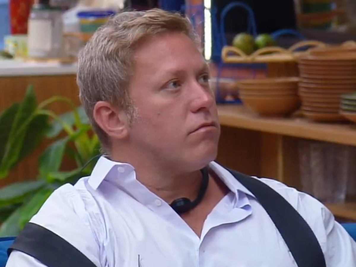 A Fazenda 18: Adriane Galisteu diz que Serginho Hondjakoff chegou perto do limite para ser expulso