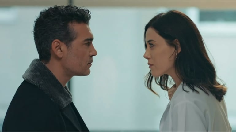 Volkan tem crise de ciúmes por Asya e provoca Turgay: ‘O que está fazendo na minha casa?’