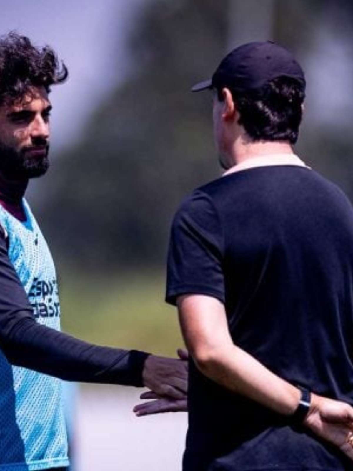 Yuri Alberto inicia transição e participa de treino do Corinthians