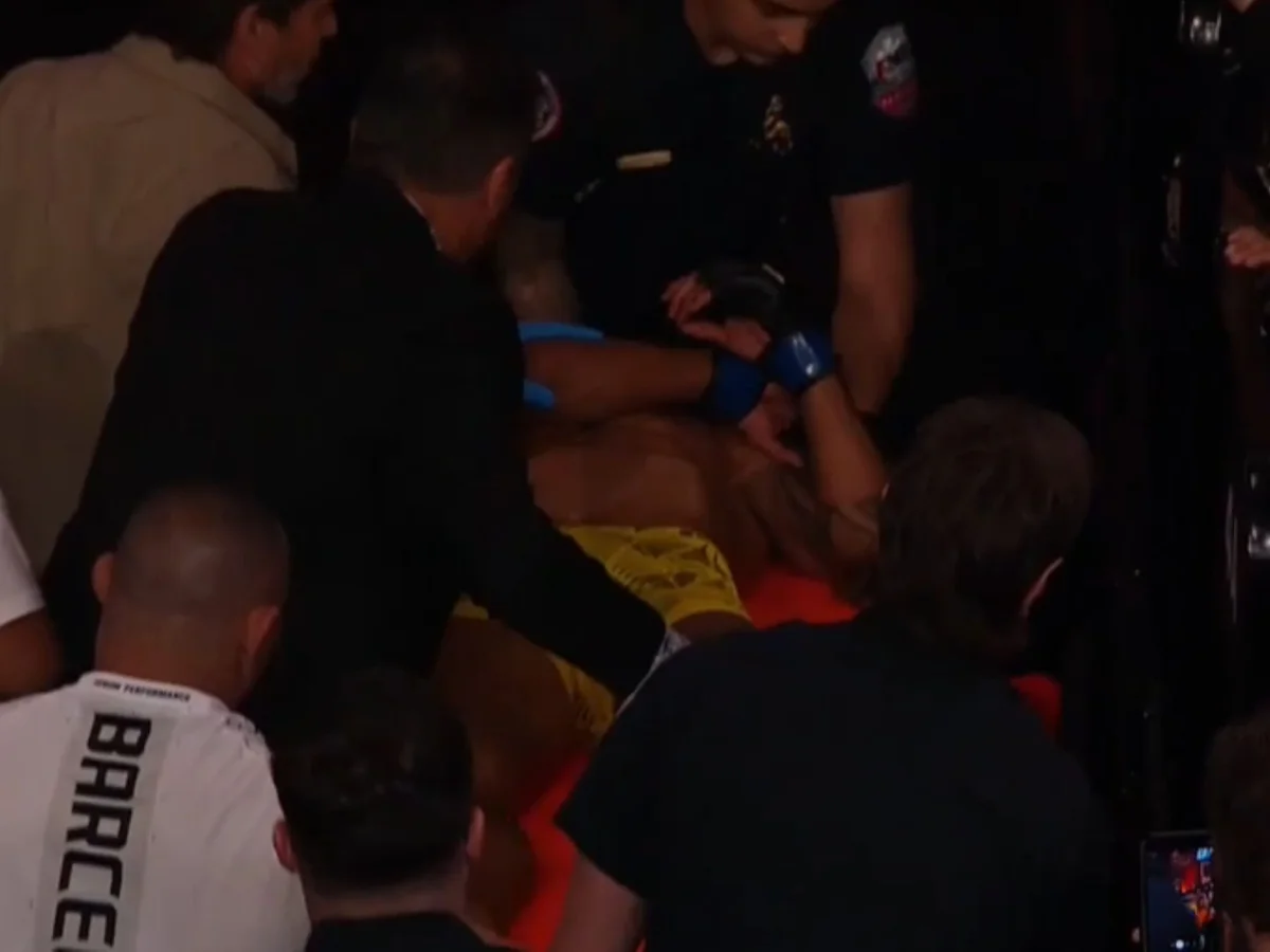 UFC atualiza estado de Raoni Barcelos após ser retirado de maca do octógono