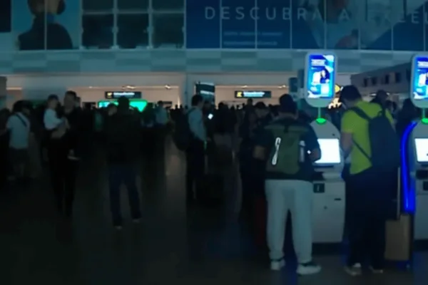 Falha de energia afeta operações e provoca filas no Aeroporto de Viracopos