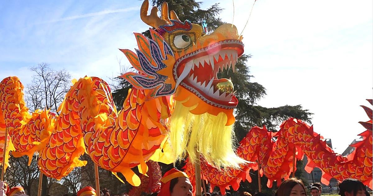 Usera se convierte oficialmente en el Chinatown de Madrid: así es el arco de entrada que dará la bienvenida al barrio