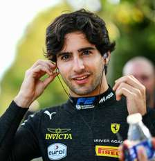 Imagem da matéria: Stock Car: Gabriel Casagrande e Gabriel Robe conquistam a pole position para a Endurance em Brasília