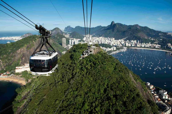 Ex-chefe da Embratur, Freixo recebe doações de nomes do turismo e cultura - destaque galeria