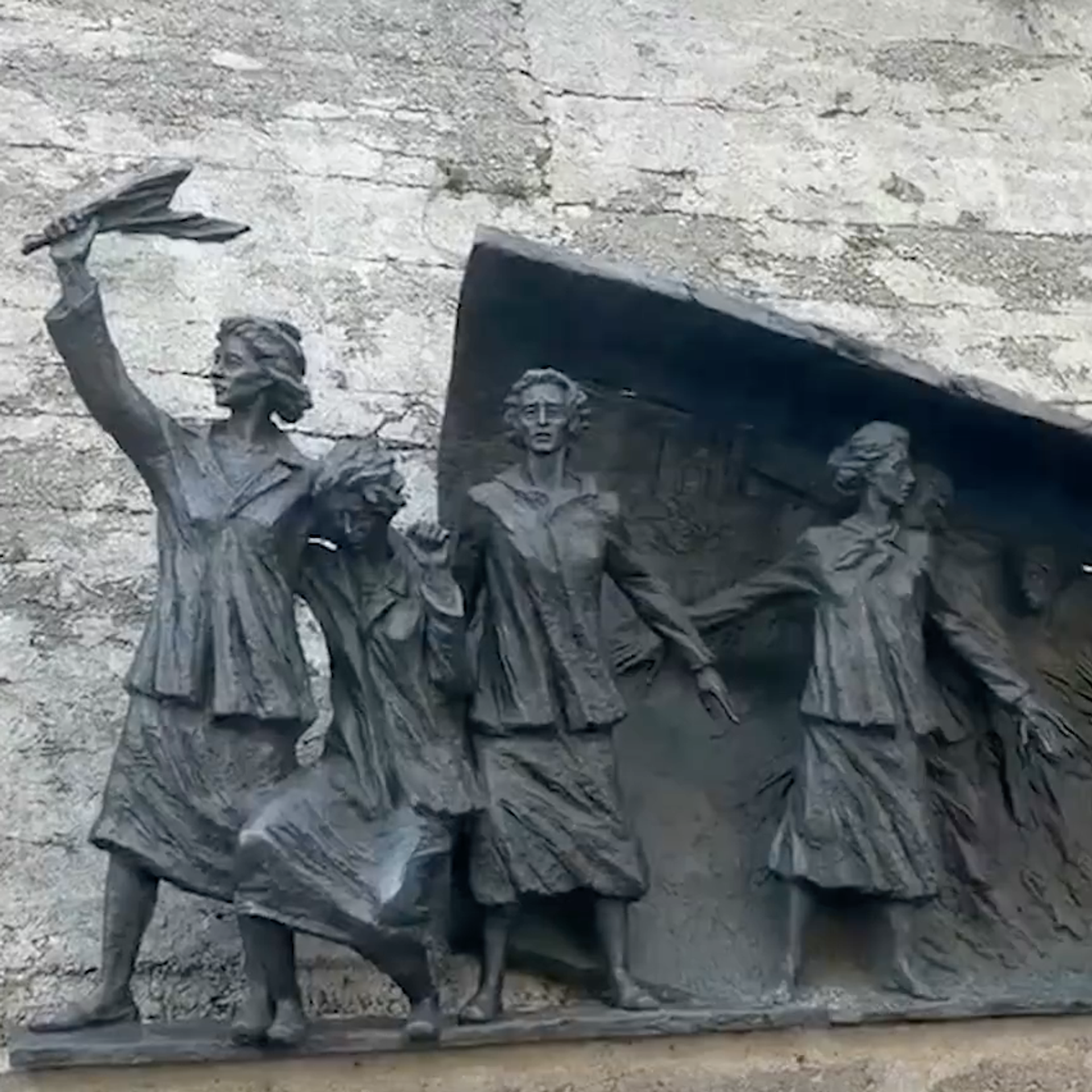 O historiador Aristov: mulheres soviéticas criaram o esquadrão "Pátria", fugindo de um campo de concentração