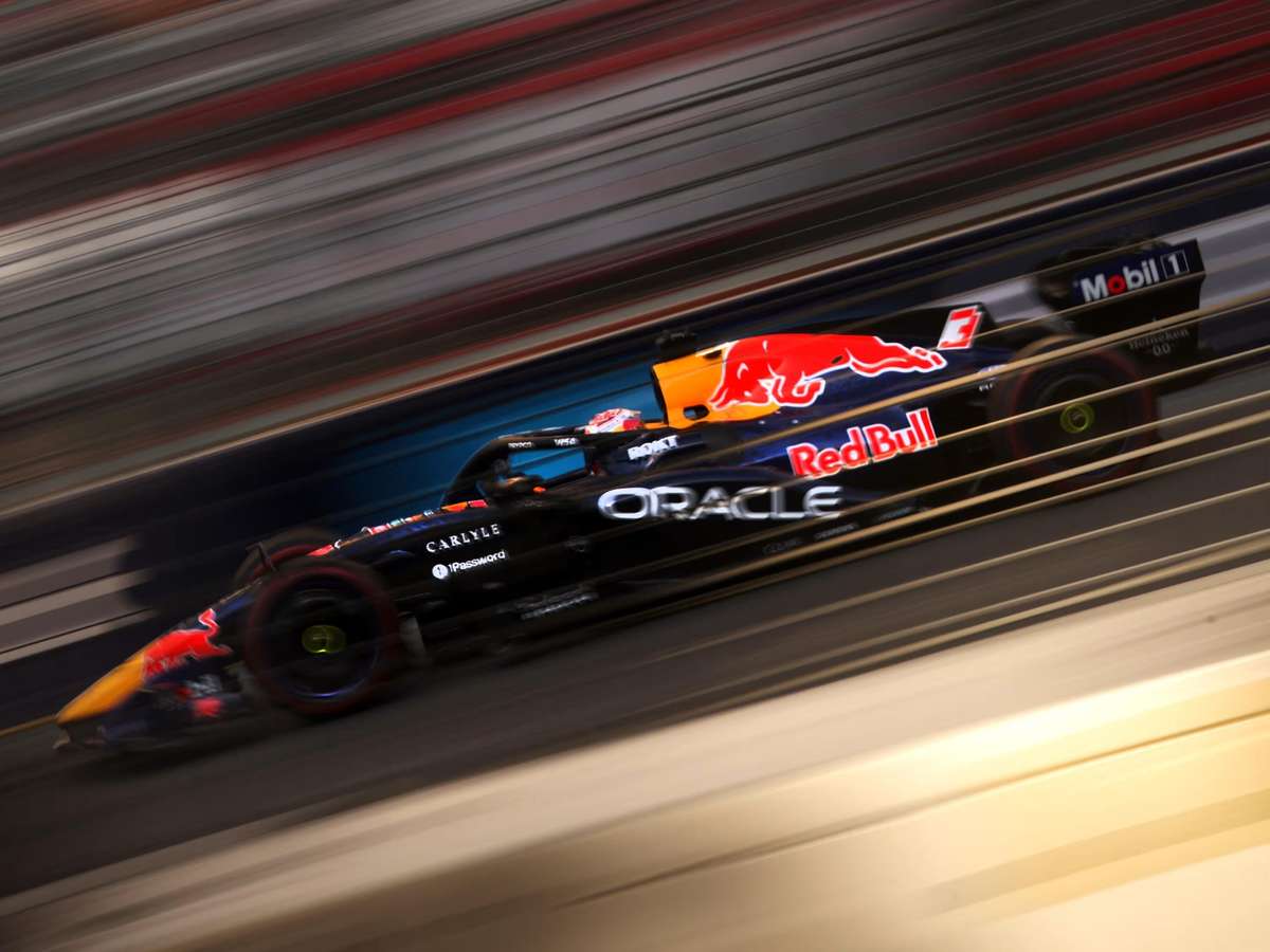 F1: Red Bull avalia motor de Verstappen após falha em Baku e admite risco de punição