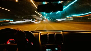 Por que tem diferença entre a velocidade do velocímetro e a do GPS?