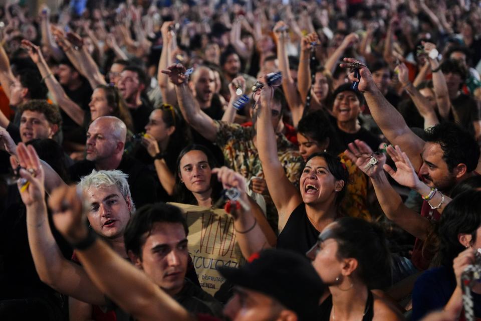 Protestantes em Madri exigem melhor proteção aos inquilinos
