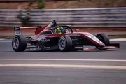 Bernardo Gentil domina e vence segunda corrida da Fórmula 4 Brasil - imagem 4