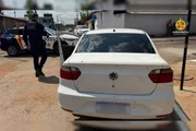 PMDF é chamada para atender ocorrência de carro abandonado