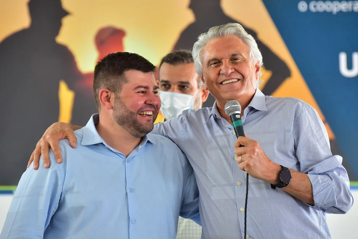 Caiado vai a velório de deputado após cancelar agendas eleitorais