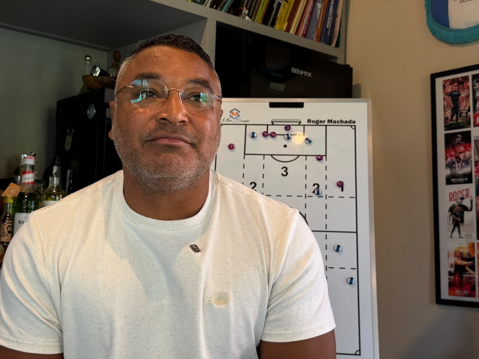 Roger Machado bloqueia haters, revela ameaças à família e reflete sobre o São Paulo: "Sem mágoa"