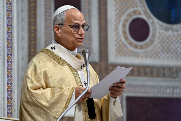 Na França, papa Leão XIV faz apelo contra abuso de menores na igreja