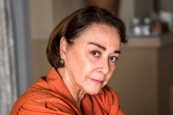 Casada 3 vezes, Nívea Maria revela que viveu relação abusiva com diretor