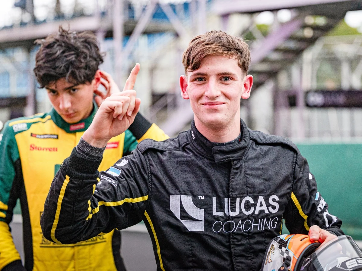 Líder da categoria, Fausto Arnaudo vence corrida 1 da Fórmula 4 Brasil