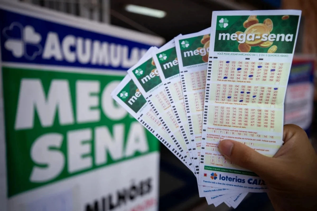 Mega-Sena acumula e prêmio vai a R$ 52 milhões. Veja dezenas sorteadas