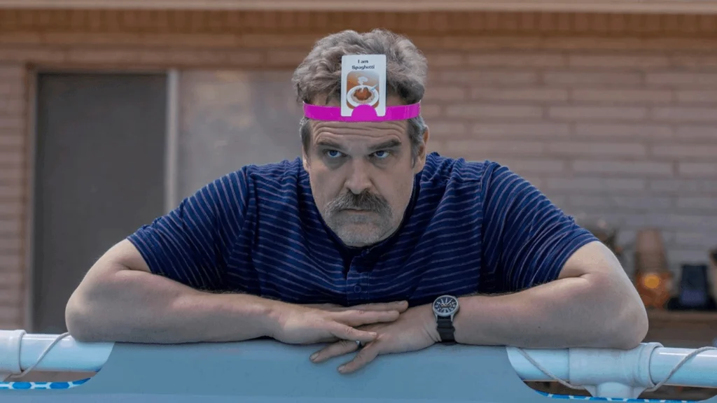 O novo rei da HBO Max: David Harbour lidera filmes e séries ao mesmo tempo no streaming