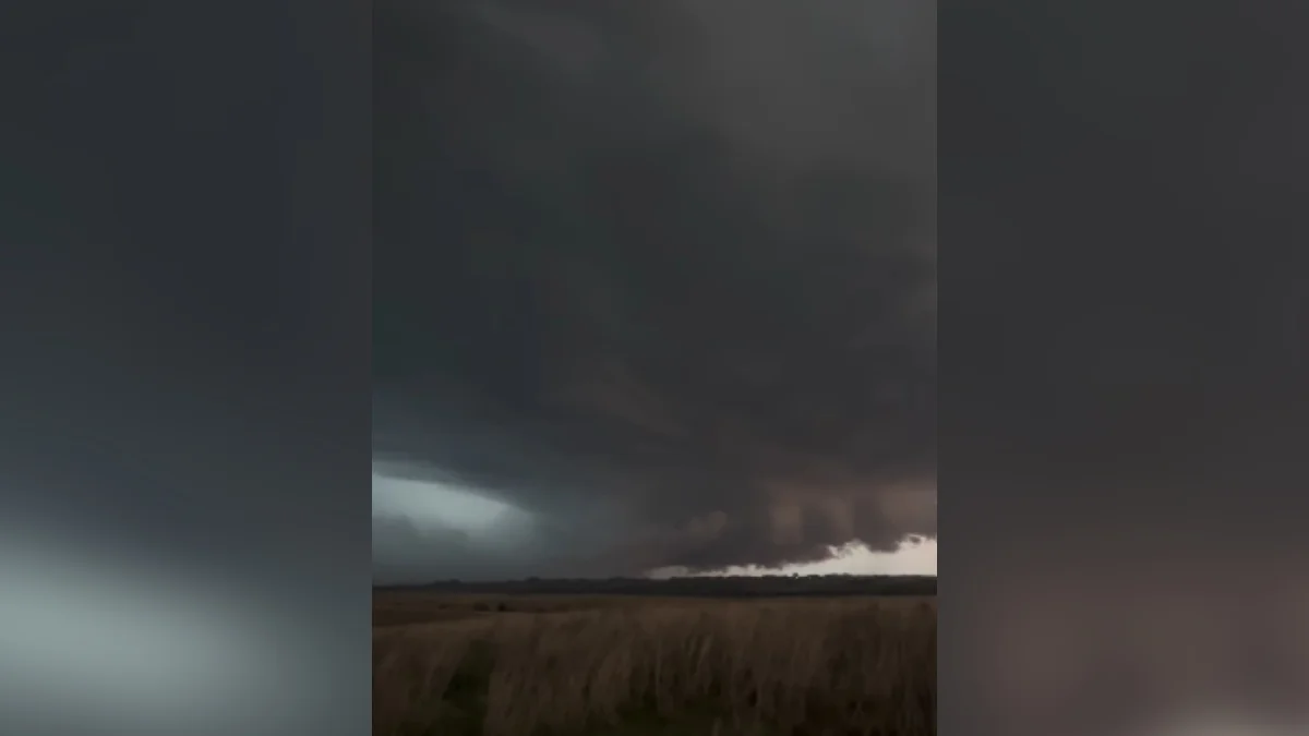 Supercélula é registrada durante temporais no Rio Grande do Sul