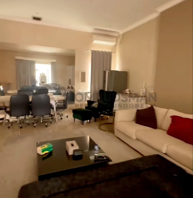 Cama de casal, ar-condicionado e TVs de grande tela: Indonésia suspende funcionários por celas luxuosas