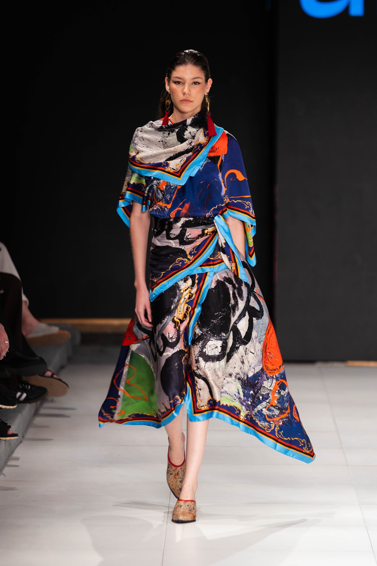 Mikaela Gomes desfila no Metrópoles Catwalk pela terceira vez