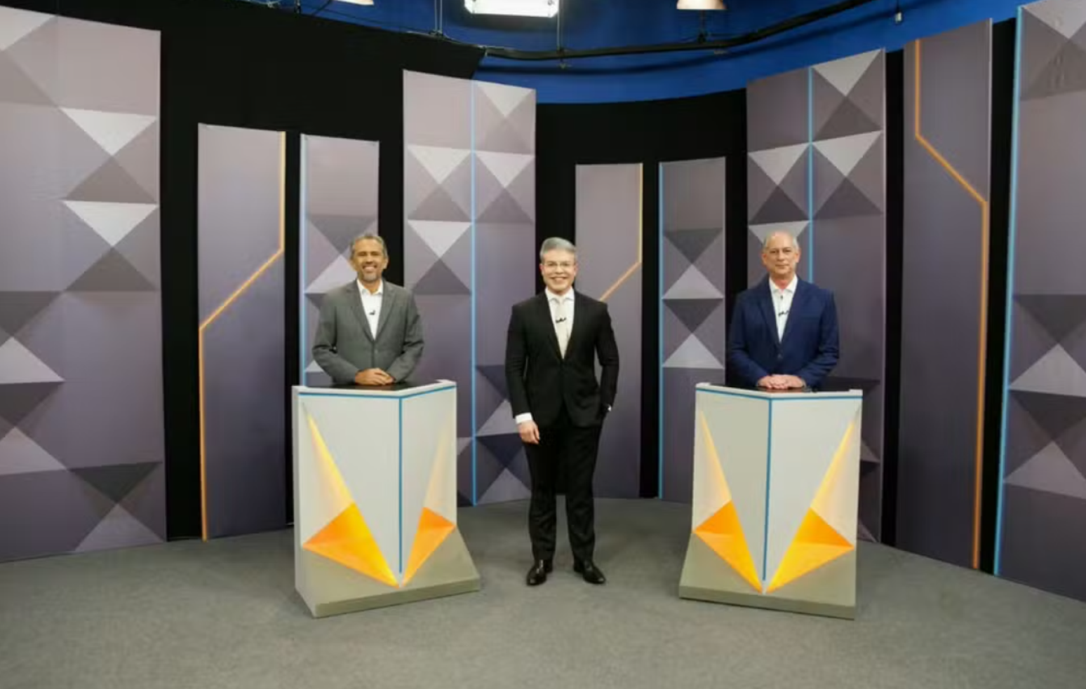 Ciro Gomes e Elmano de Freitas participam do debate da TV Verdes Mares