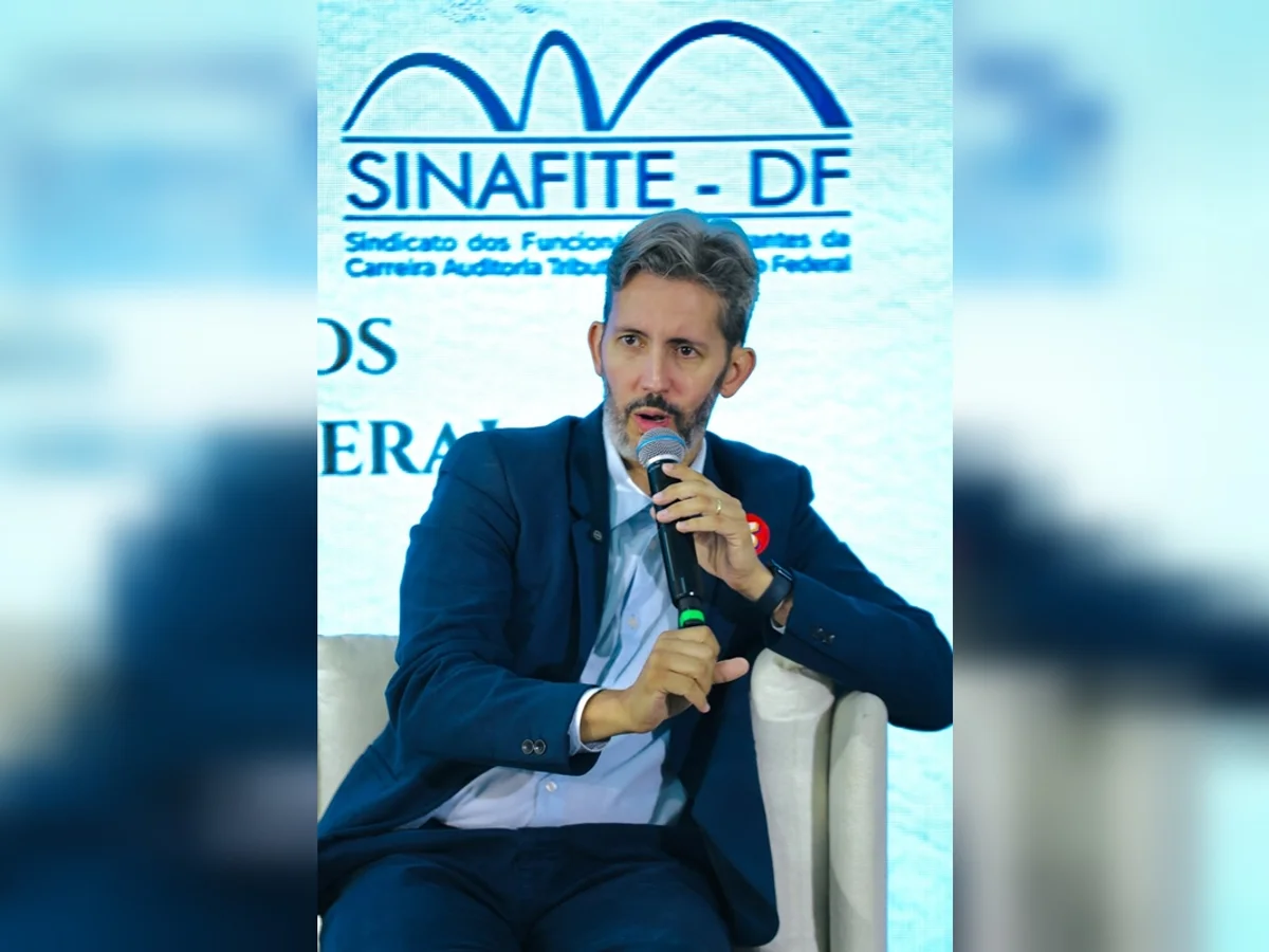 Leandro Grass promete nomear procuradores em assessorias jurídicas do GDF