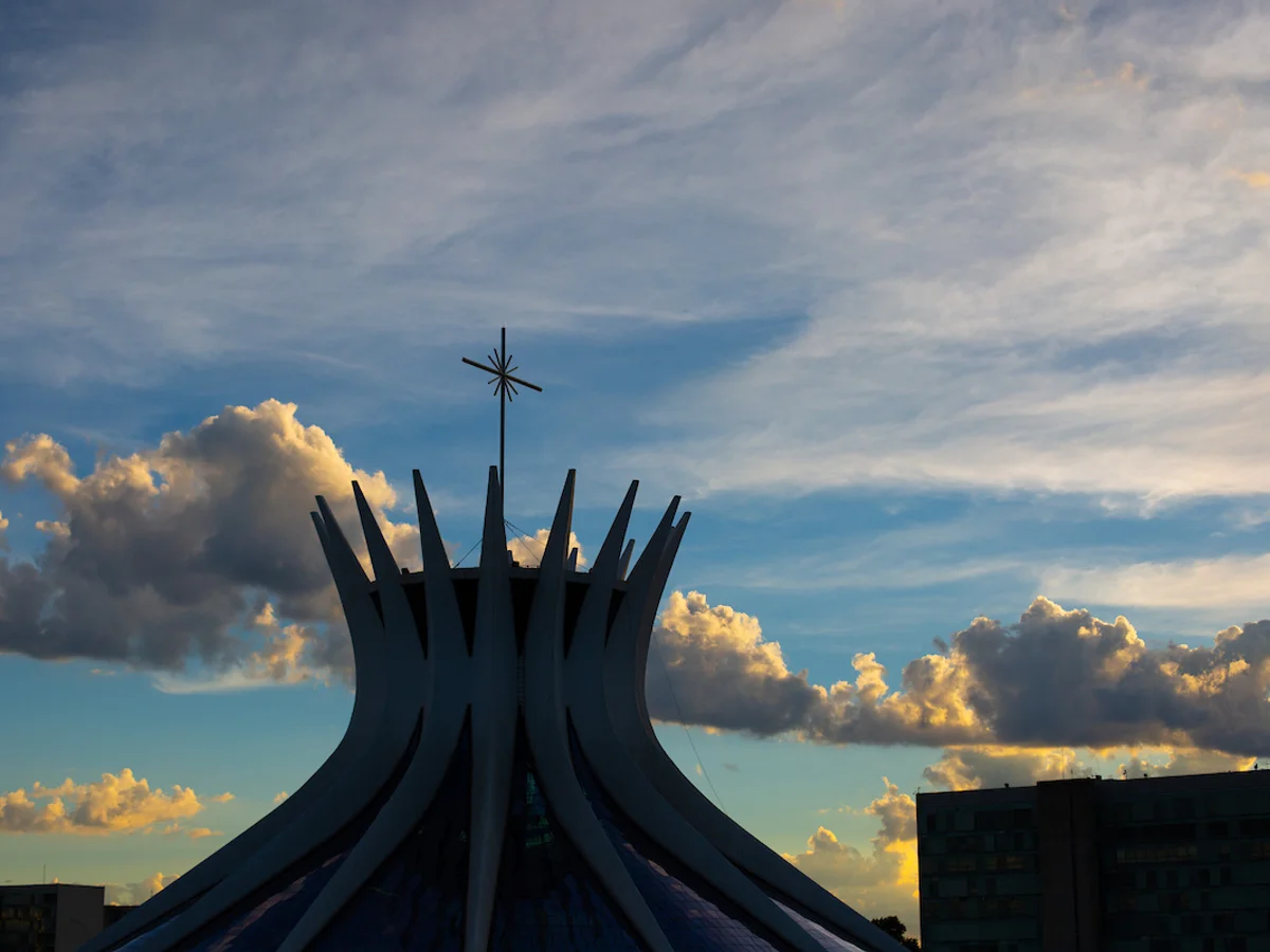 Chegada da primavera faz o sol nascer mais cedo no DF; semana será de calor