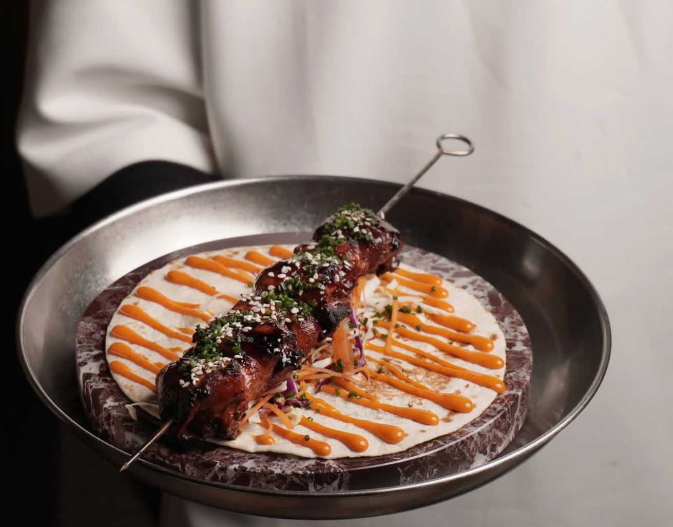 O Ember Dining acende um cardápio de sabores globais em Jeddah