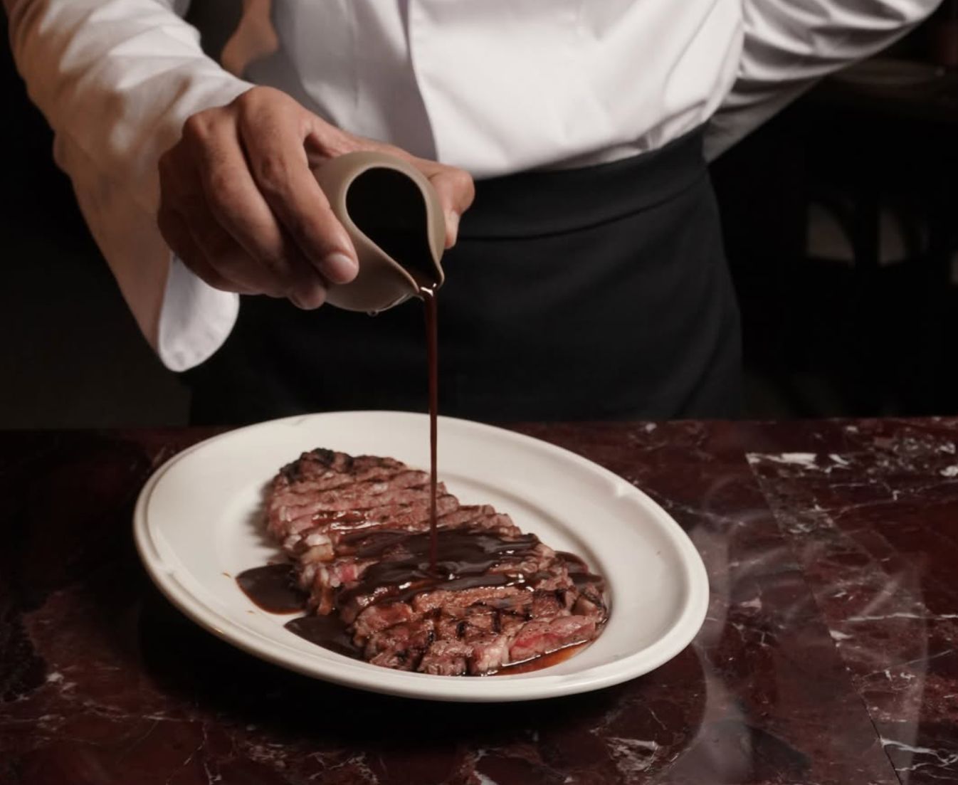 O Ember Dining acende um cardápio de sabores globais em Jeddah