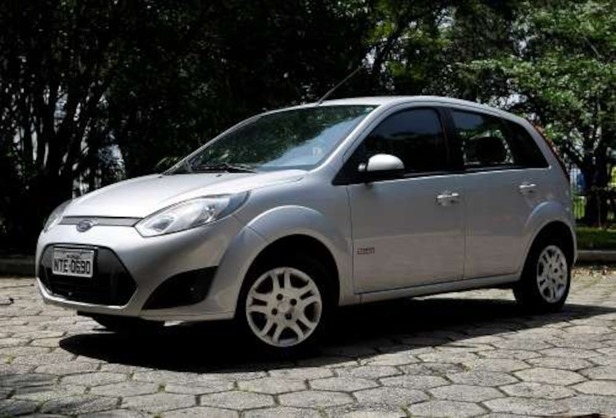 iPhone 18 é lançado no Brasil: cinco carros usados pelo preço do novo smartphone da Apple