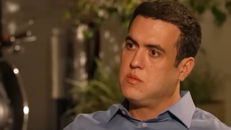 Roberto Cabrini vai a Santa Catarina investigar acidente aéreo com cantor Rick