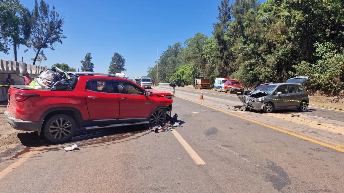 MG: acidente mata mulher e deixa um homem e 3 crianças feridas na BR-040