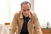Humberto Martins, de 61, interpreta Guerra, na novela Travessia
