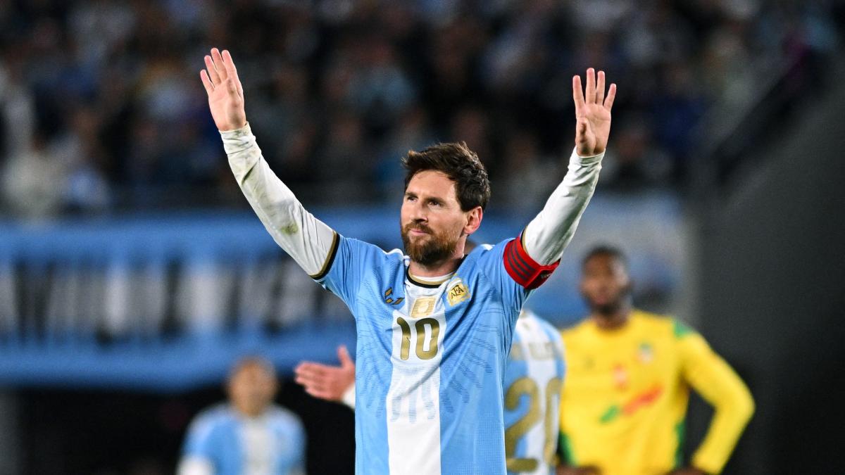 Messi se despediu da Argentina marcando seu último gol com a camisa 10 (VÍDEO)